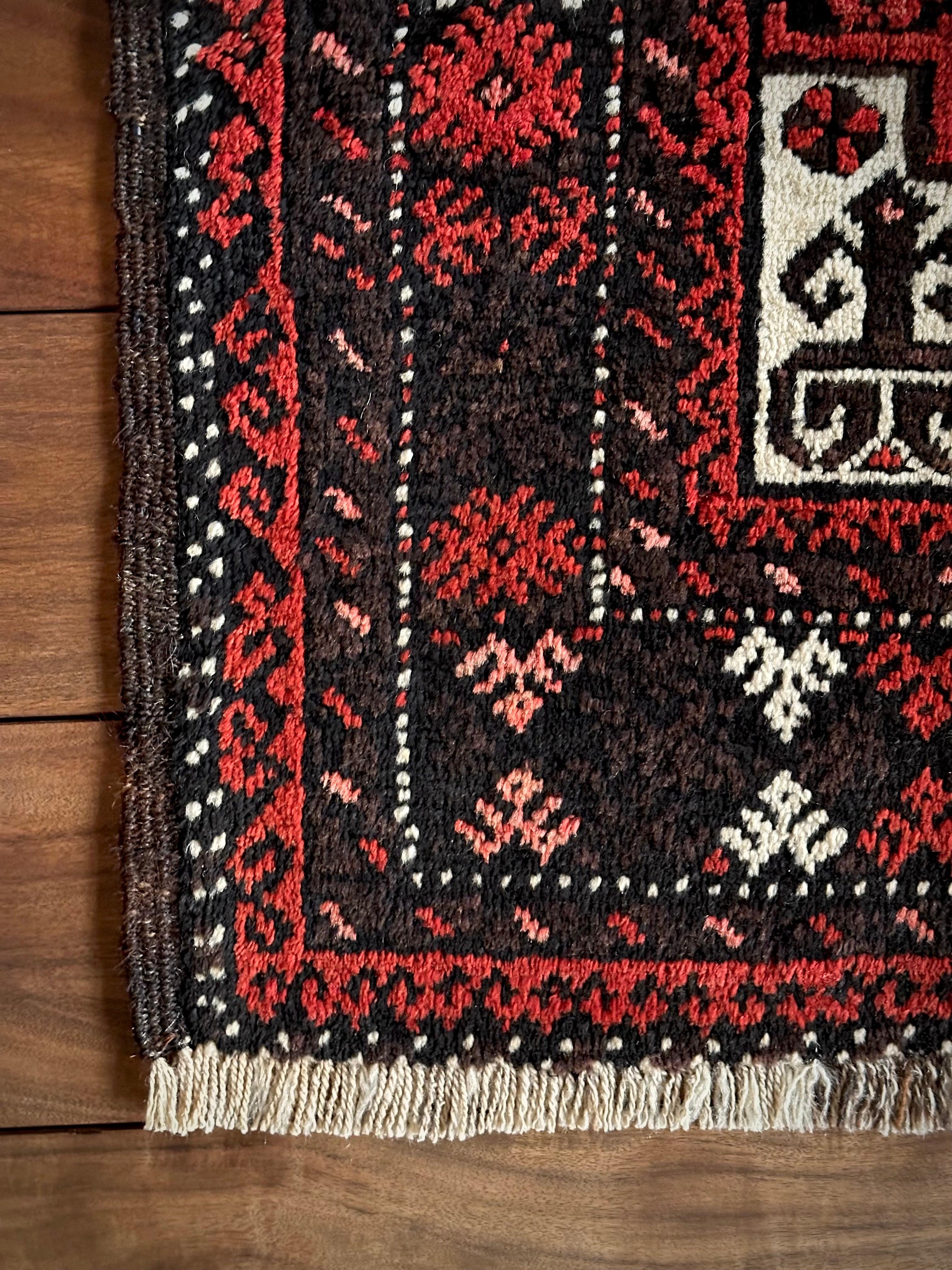 No.493-Antique Sistan Baluch rug | Nomads Style Lab.