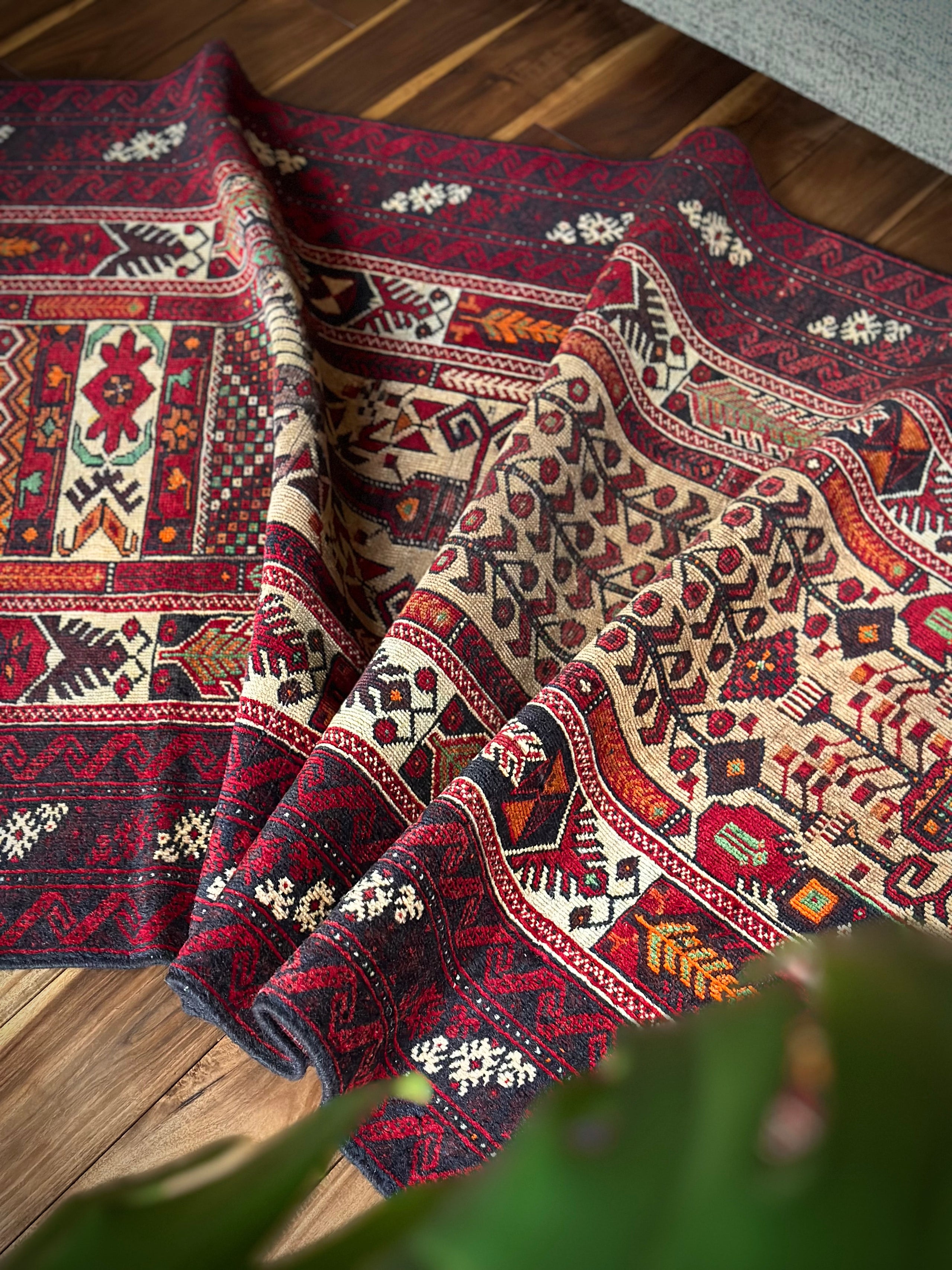 ヴィンテージラグ トライバルラグ バルーチ族 ペルシャ絨毯