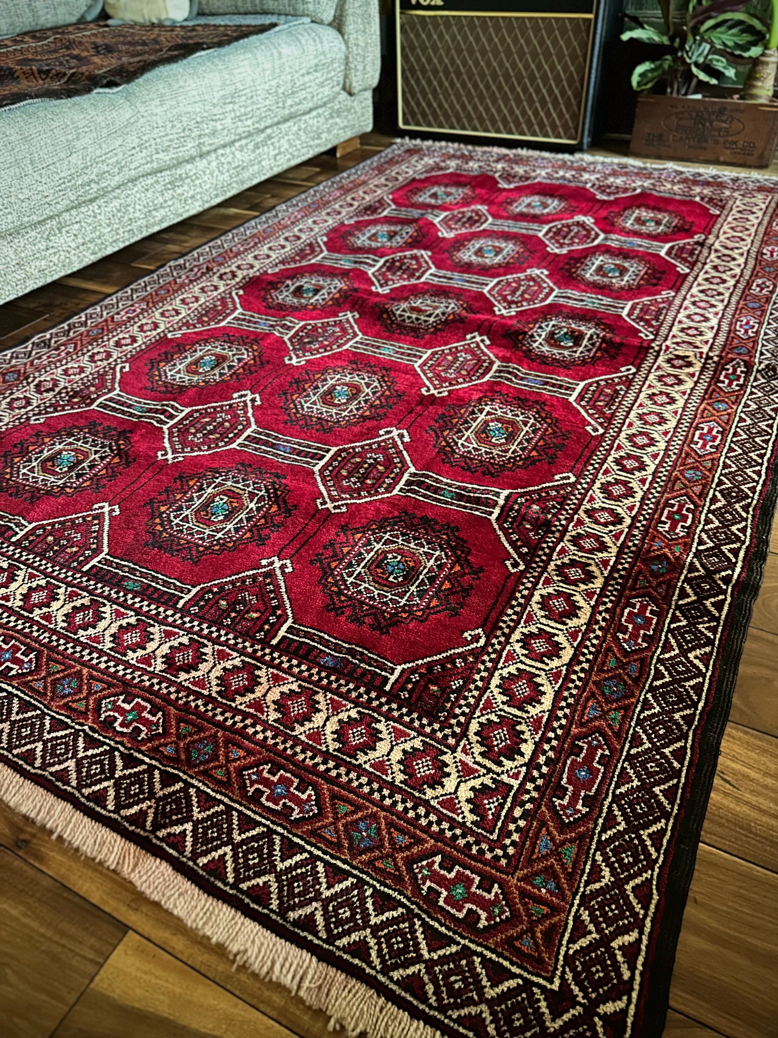 ヴィンテージ トライバルラグ バルーチ族 ウール(193×113cm)赤・茶 ヴィンテージトライバルラグバルーチ族ウール(193×113cm)赤・茶